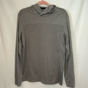 KUHL gray lightweight hooded long sleeve athletic shirt Size medium